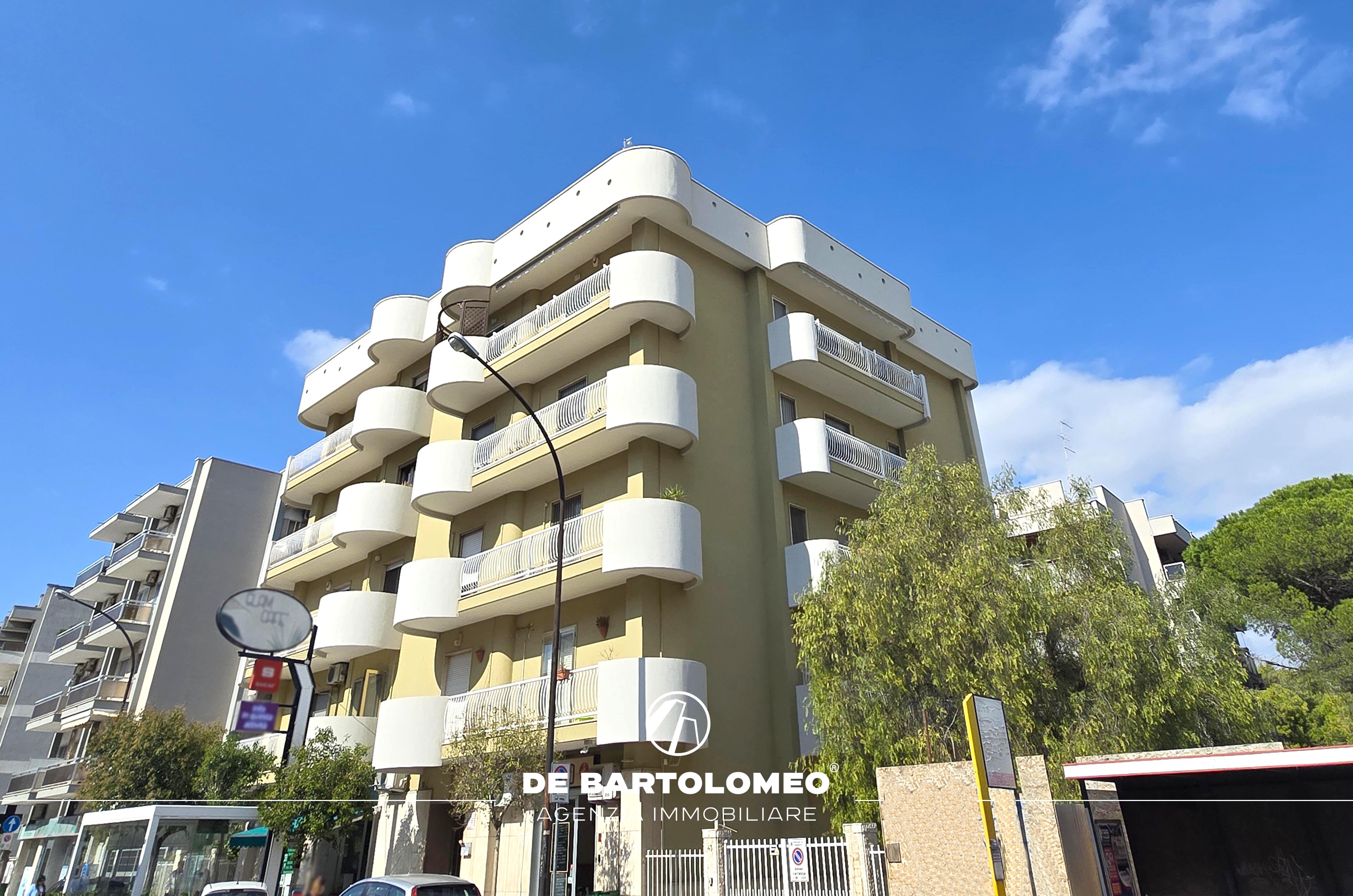 Taranto - Taranto - Appartamento in Via Lago d'Arvo